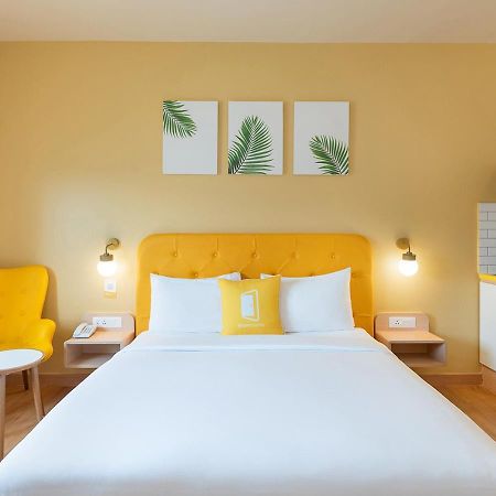 Bloom Hotel Financial District Гайдарабад Екстер'єр фото